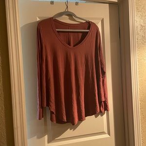 Size 8 oversized lululemon tee